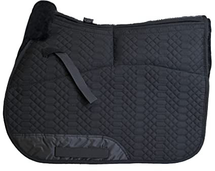 Engel Reitsport | SCHABRA1AP-VSS-SCH-SCH | Schabracke | Aufpolster Korrektur | Steppstoff | Lammfell im Sattelbereich | Half Lined |Fellkranz vorne | Vielseitigkeit | Stoff schwarz Fell schwarz