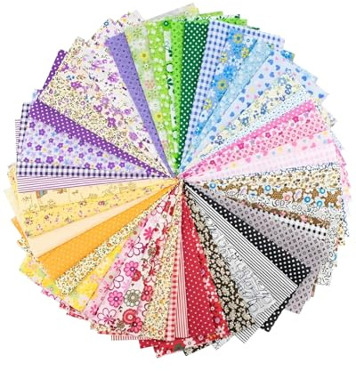 UYRVAPE 50 pezzi Tessuto Di Cotone Patchwork Natalizio, 10 x 10 cm Tessuto, Tessuti Quadrati di Cotone per Lavoretti Cucito, Materiali Tessuti in DIY per Hobby Creativi(Stile casuale)