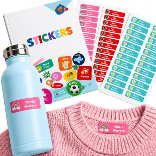 Transparent Gift Pack 110 Etiquetas Adhesivas Infantiles Personalizadas para Ropa y Objetos + 2 Identificadores de Metacrilato de Regalo. Etiquetas para Objetos y Textiles. Niños y Niñas
