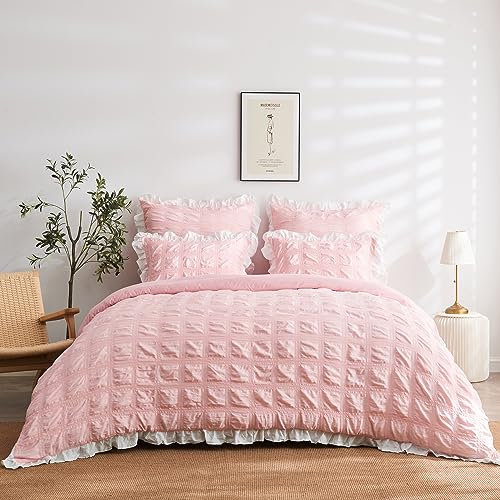 LAWENDA Seersucker Bettwäsche Rosa 135x200 4teilig Romantisch Kariert Seersucker Bettwäsche Set Atmungsaktiv Weich Flauschig Bettbezug Deckebezug mit Weiß Rüschen und 2 Kissenbezüge 80x80cm