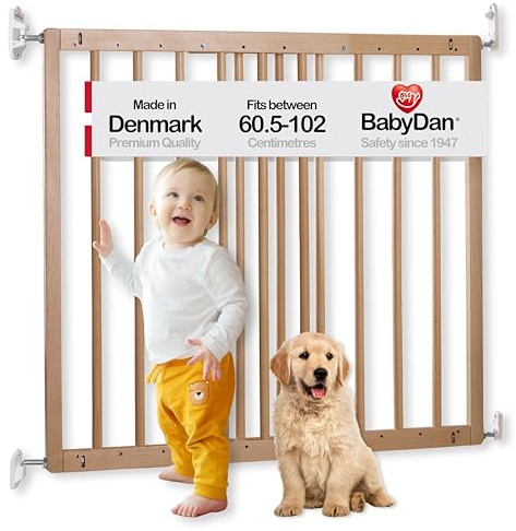 BabyDan MultiDan Wood, FSC Certified Beechwood, Fits 60.5-102 cm, Wall-Mounted Stair Gate/Baby Gate/Safety Gate/Pet Gate, Quick-Release, Made in Denmark