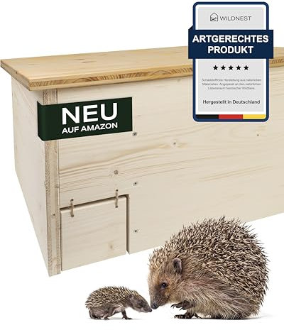 Wildnest Igelhaus XXL – extra groß, wetterfestes Holzhaus für Igel mit Rattenklappe – handgefertigt in Deutschland von Menschen mit Behinderung (58 x 42 x 32 cm)