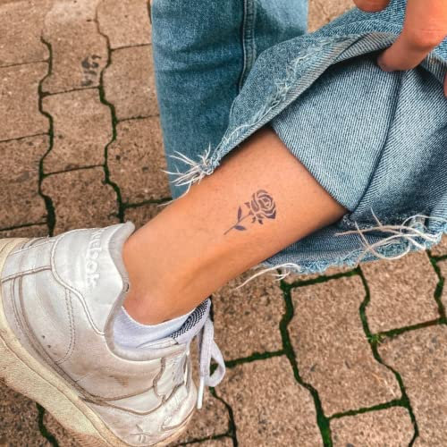 Piccola rosa | Tatuaggio Temporaneo con Certificazione Cosmetica UE - L'Originale | Resistente all'Acqua + Vegano | Tatuaggio Rivoluzionario di 2 Settimane