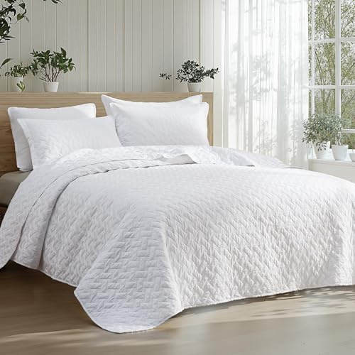 Bedsure Quilts Queen Size - Lightweight Bedspreads Queen Size with Basket Weave Pattern, Soft Quilt Bedding Set, White Comforter Set Coverlet for All Seasons with 2 Pillow Shams (90 x 96)