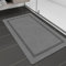 chakme Badematte Rutschfester, 40 x 60 cm Badezimmerteppich Super Absorbierender Badteppich Waschbar Badvorleger, Duschvorleger für Dusche, Badewannen und Badezimmer,Hellgrau