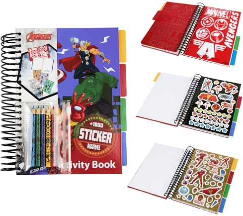 Marvel Scrapbooking Kit con Stickers - Album Fotografico Fai da Te + 1000 Adesivi Scrapbooking Matite Colorate Attivita Creative Per Bambini Spiderman Gadget (Multicolore Avengers)