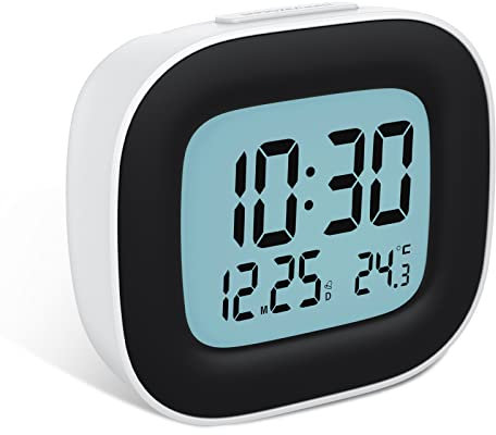 HOMVILLA Alarm Clock, Bedside Alarm Clocks Battery Operated - Digital Clock with Temperature Display, Snooze Function and Backlight for Travel, Bedroom