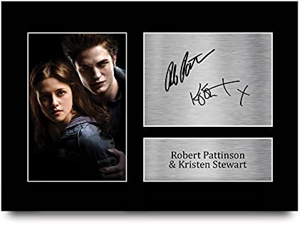 HWC Trading A4 Robert Pattinson & Kristen Stewart Twilight Geschenke Gedruckt, Signiert Autogramm Bild Für Film-Erinnerungsstücke-Fans - A4 Eingerahmt