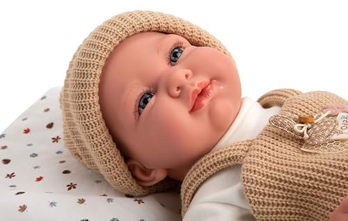 ARIAS Poupée Elegance CRIS de 40 cm en salopette beige, son poids est si réel qu'elle ressemble à un vrai bébé. Comprend une tétine et un sac de couchage, des jouets pour enfants de tous âges