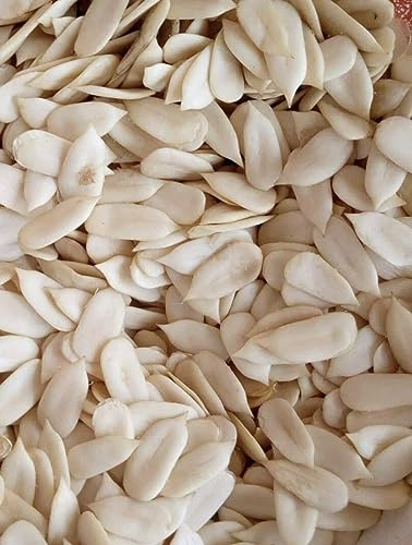 Egusi (whole) 8oz / Whole Melon seed