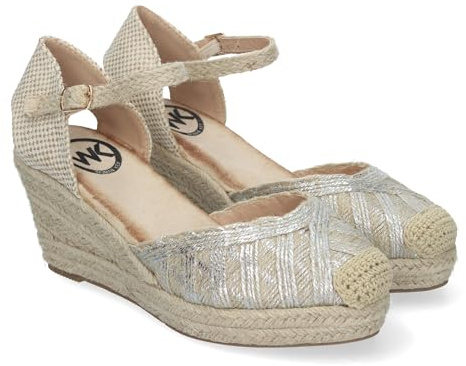 shoes&blues.es 82974 Sandalias de Cuna de Yute para Mujer, Comodas y Elegantes, Punta Cerrada, con Adornos Trenzados en la Pala y Cierre de Hebilla. Plata Talla 41
