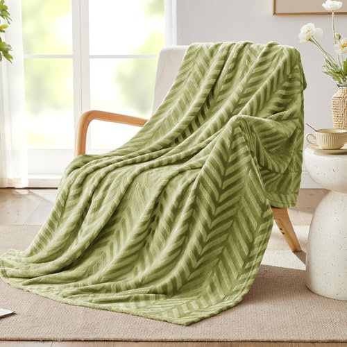Whale Flotilla Flannel Fleece Throw Blanket for Sofa, 130x150 CM Soft Fluffy Velvet Sofa Blanket with Decorative Chevron Pattern for All Season, Warm and Lightweight, Olive Green