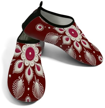 Zapatos acuáticos de playa para mujeres y hombres, de secado rápido, transpirables, antideslizantes, zapatos descalzos para piscina, surf, bohemio, Diwali Rangoli, floral en rojo borgoña