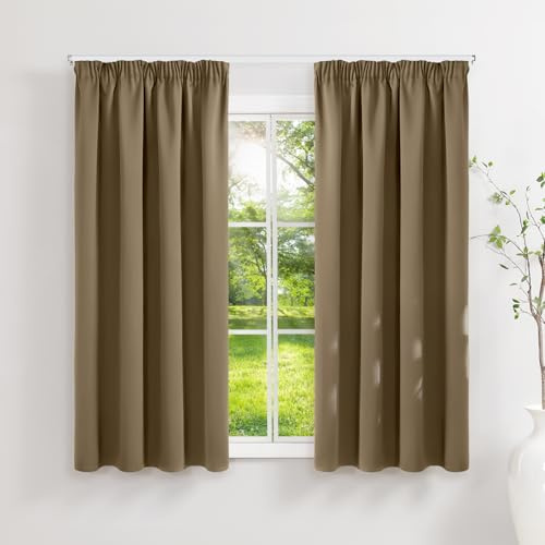 Runyéla Gardiner med veckband gardiner ogenomskinliga cappuccino mörkläggningsgardiner set om 2 stycken 140 x 120 (H x B), för skensystem, termiska gardiner, köldskydd, glidgardiner för vardagsrum
