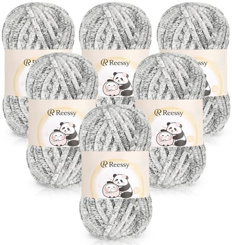 Reessy Chenille Yarn 600g, Soft Chunky Wool for Knitting&Crochet-White Grey | Super Soft Fluffy Velvet Yarn, Thick Yarn Ombre Knitting Wool for Crochet Colorful Blanket, Amigurumi, Handbag, DIY Crafts