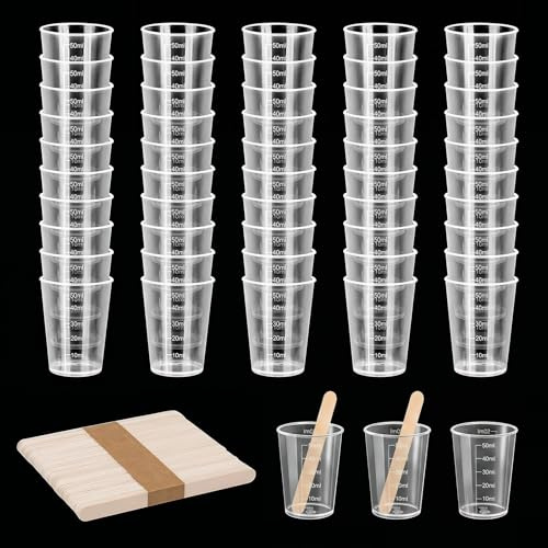 Gtwinsone Set di 50 Misurini in Plastica 50ml Bicchiere Plastica Coppe Graduato Tazze di Miscelazione Trasparente Misurino con 50 Bastoncini Legno per Miscelare Vernice Resina Epossidica Cucina