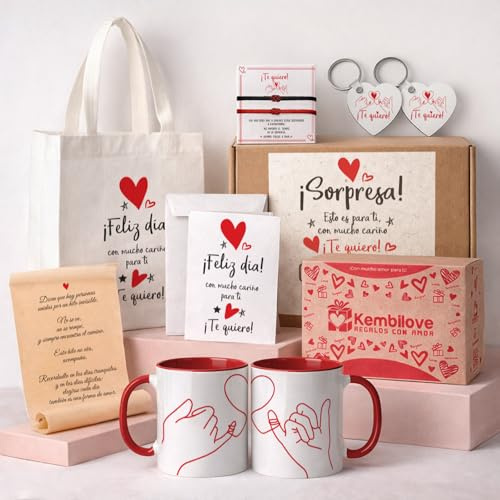 Kembilove® Pack Regalo Parejas Completo – 2 Tazas + 2 Pulseras + 2 Llaveros + Tarjeta + Pergamino + Bolsa + Caja Regalo – Detalle Romántico para Novios, Aniversario y San Valentín