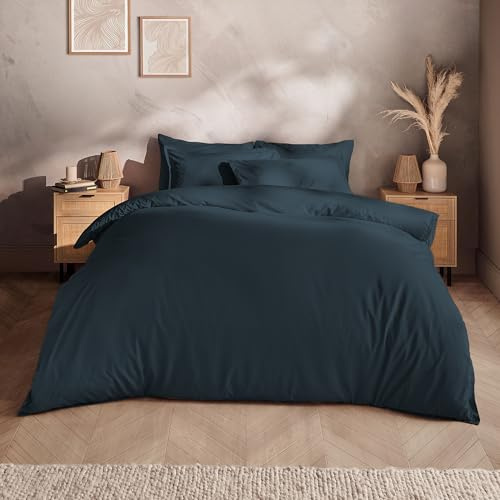 Silentnight Washed Cotton Rich Duvet Set - Soft & Comfortable Touch - Luxurious Oxford Edge Border with Button Fastening - Modern Linen-Look Quilt Cover + Pillowcase Bed Set, King, Navy Indigo