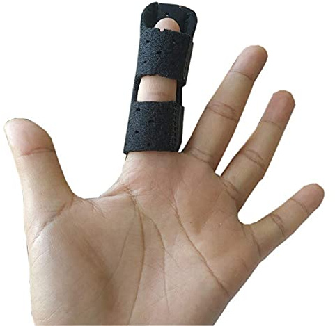 Trigger Finger Splint - Räta ut trasiga eller böjda fingrar och tummar, malet fingerskena för stenosering av tenosynovitis fingersmärtlindring eller låsa fingersenan Black With Hole