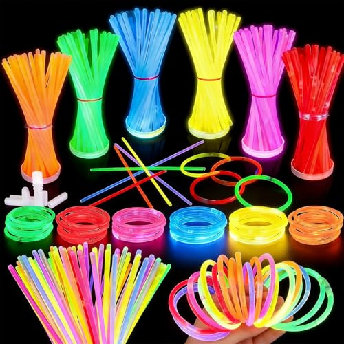 Cuackamily 100 Pcs Glow Sticks With Connectors For Bracelets And Necklaces | Glow in dark party light accessories, ideal for festivals Halloween wedding Christmas for children and adult users