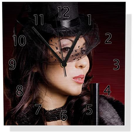 Wallario Design Wanduhr Lady in Black - Sexy Dame mit gefährlichem Charme aus Aluverbund, Alu-Uhr Größe 30 x 30 cm, Schwarze Zeiger mit Metalloptik