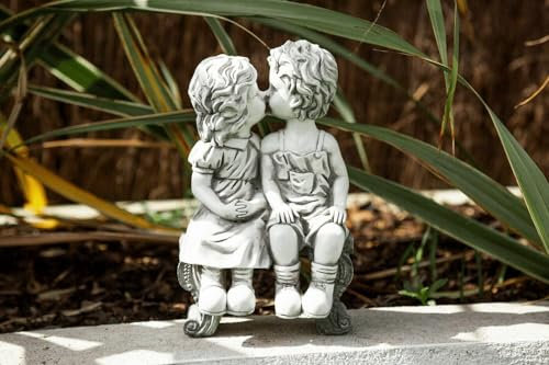 Statuette Garden Mile Kissing en résine Effet Pierre Blanche pour Jardin ou Maison parterres de Fleurs Patio, étang, pelouse, allée, décoration extérieure