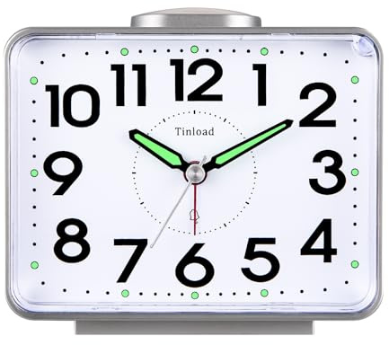 Tinload Sveglia analogica per anziani con luce notturna, quadrante grande 4 pollici, orologio da tavolo con funzione snooze, forte suono a 3 livelli, funzionamento a batteria (argento C)
