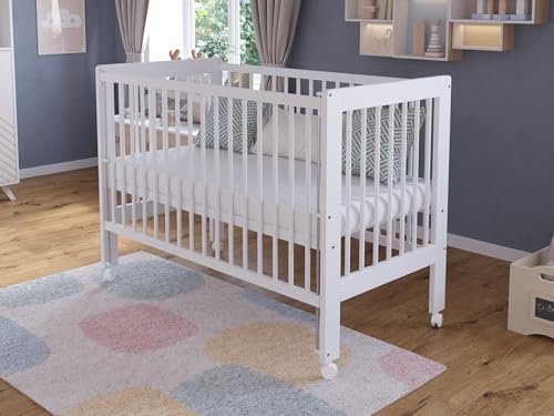 Love For Sleep Cuna Bebe de Madera 120x60 cm Blanco Nova con Lateral Abatible, Barandilla de Seguridad y Ruedas – Cama Evolutiva para Bebé
