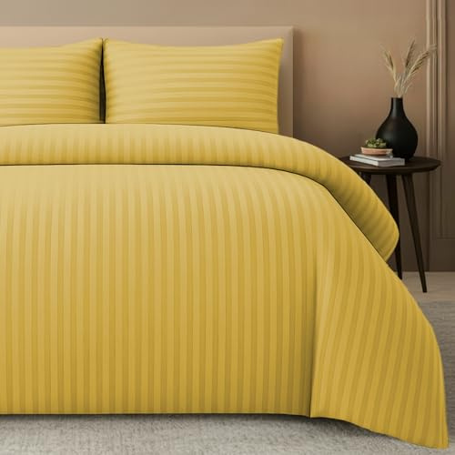 Pamposh Juego de Funda de edredón de satén a Rayas, Juego de Ropa de Cama, Microfibra hipoalergénica y ultrasuave, Color Amarillo Lima, Soltero (135 x 200 cm)