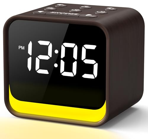 Reacher Radiosveglia Digitale FM, Macchina del Rumore Bianco con 24 Suoni Rilassanti, Display Regolabile, 9 Suonerie, Luce Notturna a 7 Colori, Timer, Snooze, Radio Sveglia da Comodino (Espresso)