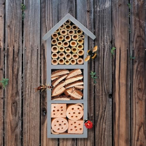 Garden Mile Eco Friendly - Hotel de madera con insectos, color gris - Casa de insectos de madera natural de pie llamativa, para colgar al aire libre, casa de abejas, mariposas, mariquitas y insectos