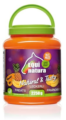 Leovet Equinatura Naturkost Leckerlis für Pferde | 2250 g | Aus Ananas, Banane und Papaya | Naturnah verarbeitet und in Deutschland hergestellt | Getrocknete Fruchtstücke