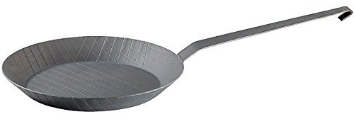 Tornwald-Schmiede Eisenpfannen: Kaltgeschmiedete Bratpfanne mit Rauten-Prägung, Ø 24 cm, 2,9 cm hoch (Kaltgeschmiedete Pfanne, Schmiedeeisen-Pfanne, Grillplatten)