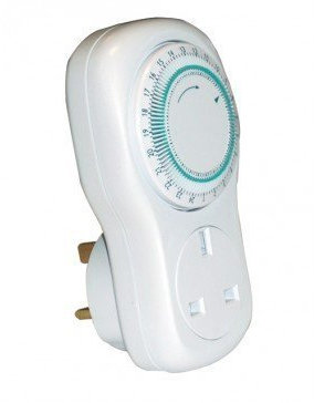 Greenbrook 24 Hr Mechanical Plug in Timer, Analogue Clock (15 Min Segments)