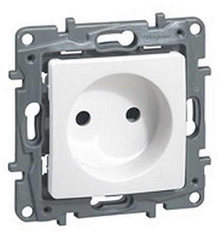 Prise 2P connexion à vis Niloé - Legrand