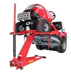 Lève tracteur tondeuse hydraulique capacité 800 Kg, facilite le nettoyage et l'entretien des tondeuses professionnelles autoportées