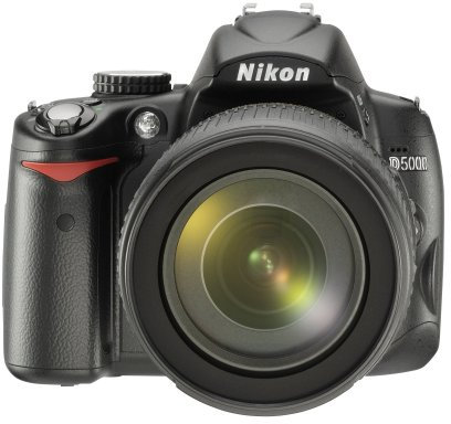 Nikon D5000 Appareil photo numérique Reflex 12.3 Kit Objectif VR 18-105 mm Noir