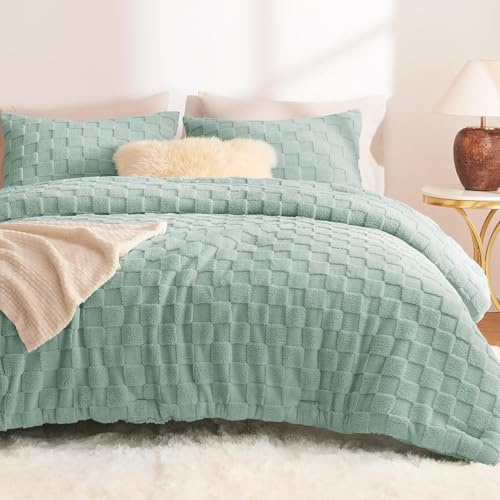 CozyLux Fleece King Comforter Set Sage Green,Super Soft & Warm Fluffy Bedding with Checkered Pattern,Luxury Fuzzy Heavy Bed Set for Winter,3 Pieces,1 Comforter and 2 Pillowcases