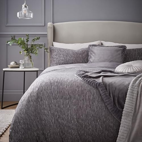 Catherine Lansfield Allure Sparkle Super King Duvet Cover Set with Pillowcases Grey