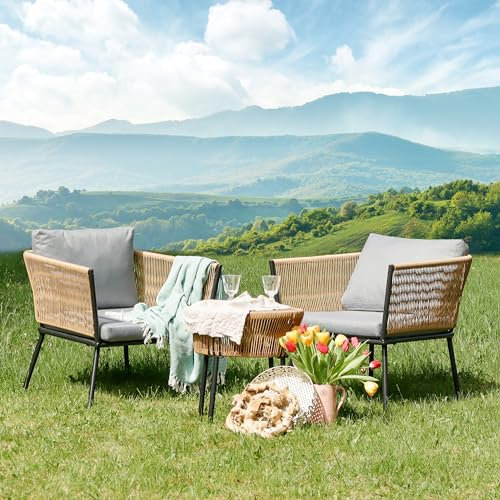 Lycce Outdoor Gartenmöbel Set Rock-it | Balkonmöbel-Set 3 teilig | Polyrattan | 2 Gartenstühle mit abnehmbaren dicken Sitzkissen und Gartentisch | Lounge Möbel im Retro-Look 70er Jahre Stil natur/grau