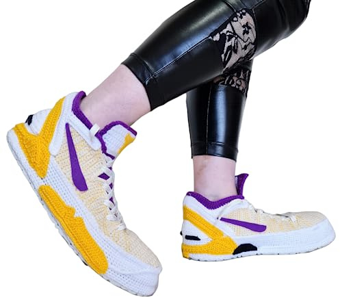 Handgefertigte Kobe Mamba Style Sneaker Hausschuhe - LA Basketball Legende Retro Low-Top Kicks - Custom Streetwear Plüsch Booties aus Bio-Wolle