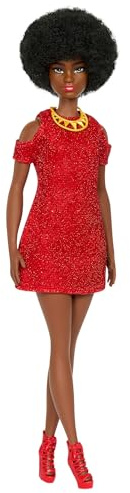 Barbie Fashionistas N.221, Muñeca con pelo negro rizado al natural, vestido rojo y collar dorado inspirado en el estilo de 1980, juguete regalo para niños y niñas +3 años, HRH18