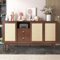 Sideboard mit 3 Schiebetüren Aus Echtem Rattan und 2 Schubladen, Atmungsaktiv, Stabil und Langlebig, Mehrere Ablageflächen, 155x38x80 cm (Dunkles Holz)
