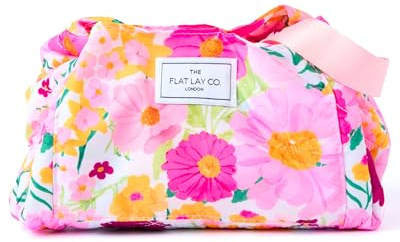 The Flat Lay Co. Makeup Bag - Bouquet Flowers Travel Make Up Organiser for Cosmetics, Eyeshadow, Make-Up Brushes, Lipstick & Tools - Drawstring Makeup Bag Storage with Brush Holder & Large Pockets