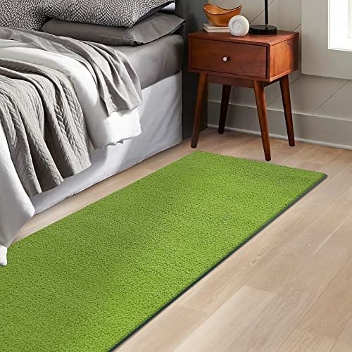 KARAT Bettvorleger Dynasty - edle Velours Bettumrandung - Teppich Läufer für Schlafzimmer Wohnzimmer - Flauschiger Teppichläufer (80 x 120 cm, Grün)
