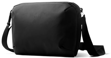 Bellroy Venture Travel Crossbody (schwarze Umhängetasche/Reisetasche mit RFID-Schutz und optimiert für Reisen) - JetBlack