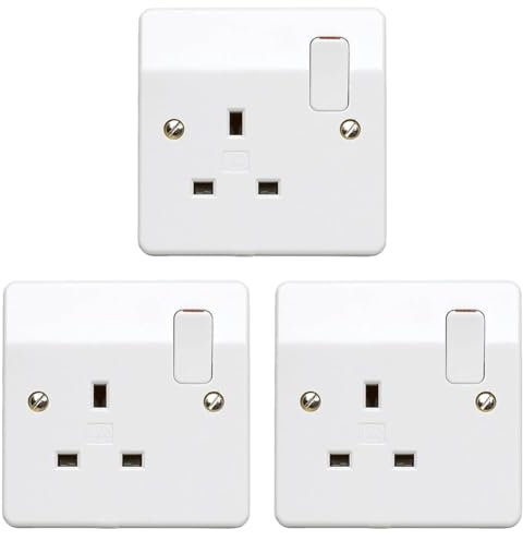 MK Logic Plus Single Socket (K2757 WHI DP) 13A 1 Gang, in White, with Inherent Antimicrobial Properties. (Pack of 3)