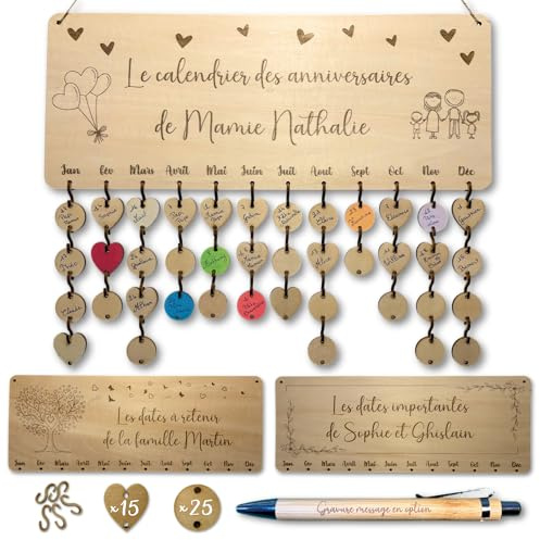 persObjet – Calendrier des anniversaires personnalisé en bois XL (17x44,5cm) – 40 pendentifs inclus (cœurs et ronds) + stylo bambou. Idée de cadeau originale pour noël, anniversaire, famille, amis