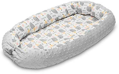 Sensillo Baby Nestchen - Komfort und Sicherheit ab den ersten Lebenstagen - 100% Baumwolle + Minky - Einfach zu benutzen und zu transportieren - Sehr strapazierfähig - 70x30cm - Graue Igel