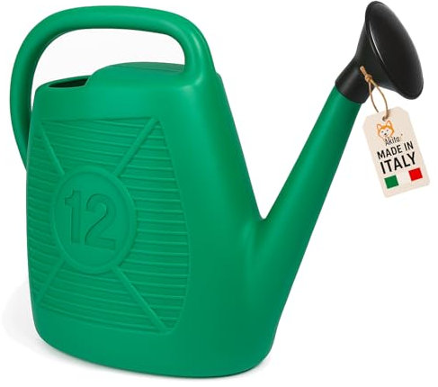 Akitaink Annaffiatoio 12 Litri Verde | Plastica Riciclata Resistente | Annaffiatoio da Giardino con Manico Ampio per Piante e Fiori